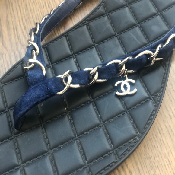 Authentic Chanel suede navy blue sandals size 36.5 - Picture 4 of 6